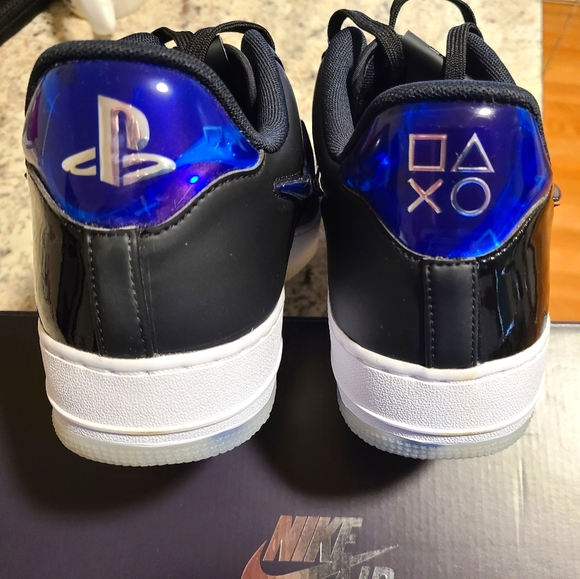 Air Force 1 Low Playstation - Picture 1 of 5